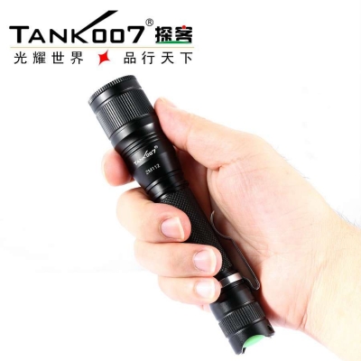 TANK007探客ZM112-R5正品美國大功率LED調(diào)焦手電筒騎行遠(yuǎn)射家用戶外防身