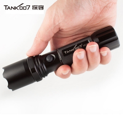 tank007新款UC19超遠(yuǎn)射大功率遠(yuǎn)程戶外狩獵執(zhí)勤，執(zhí)法，巡邏直充手電筒